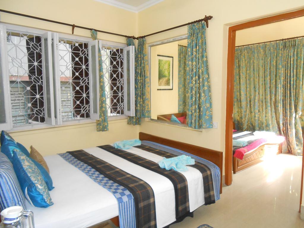 Basera Guest House Kolkata Room photo
