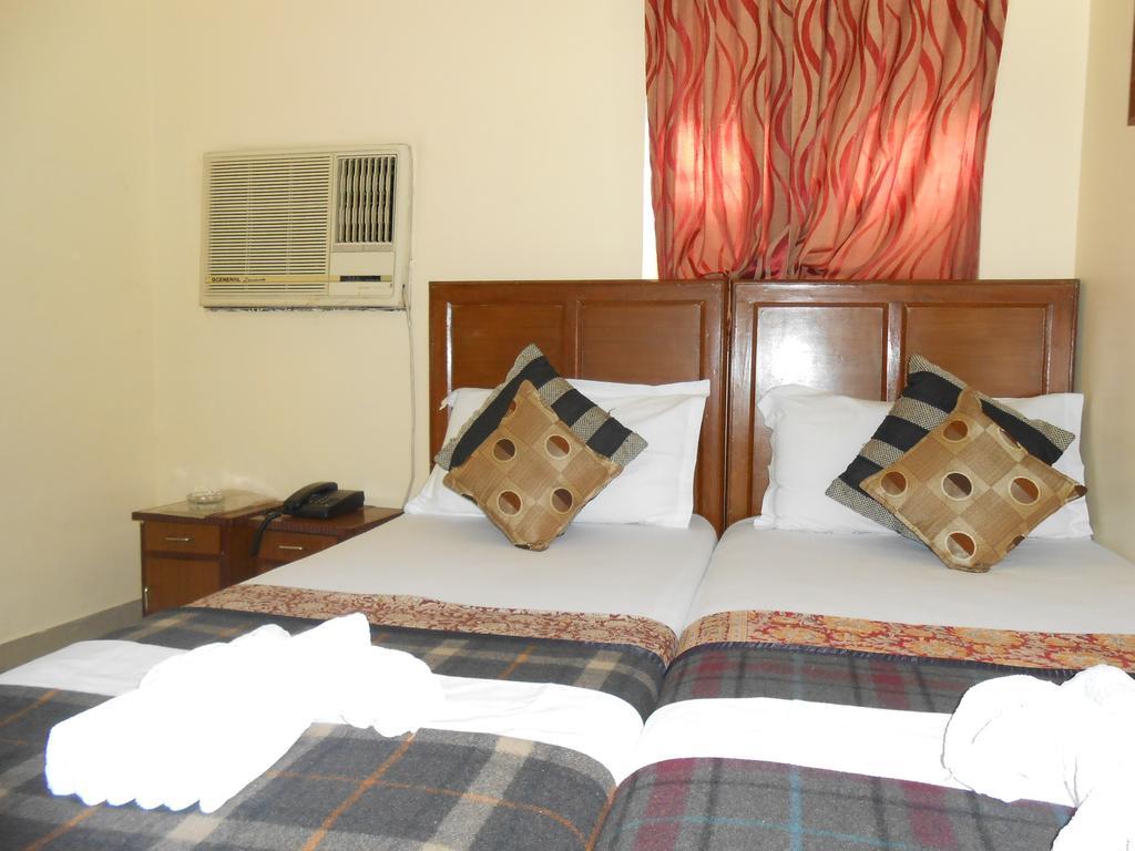 Basera Guest House Kolkata Exterior photo