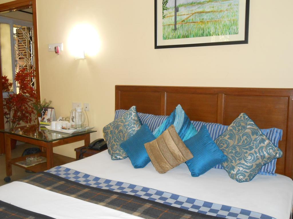 Basera Guest House Kolkata Exterior photo